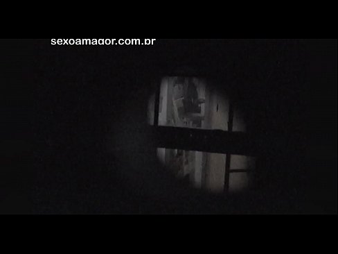 ❤️ Blondie bliver hemmeligt videooptaget af en voyeur fra nabolaget gemt bag hule mursten ❤ Porn video at da.sexvideogif.ru ❌️❤