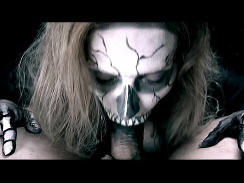 ❤️ Dæmonisk pige suger pik med sin sorte mund og sluger sperm. ❤ Porn video at da.sexvideogif.ru ❌️❤