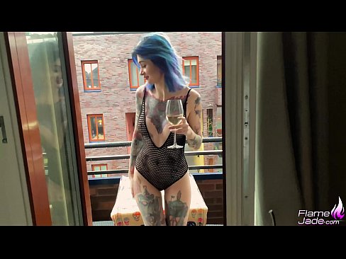 ❤️ Kæmpe pige suger med en sut og knepper lidenskabeligt under åben himmel ❤ Porn video at da.sexvideogif.ru ❌️❤